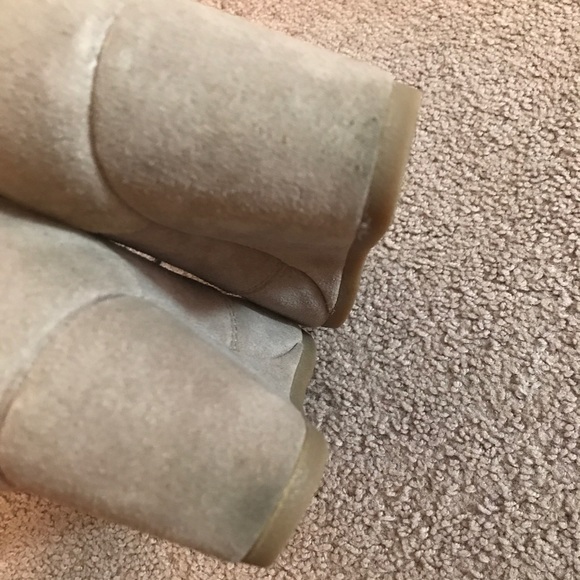 Toms, taupe wedges, size 6 - Picture 4 of 5